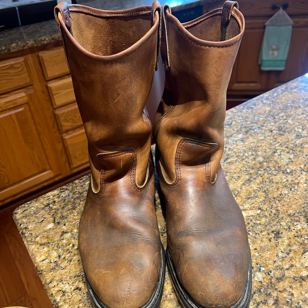 Red Wing Pecos Men’s Boots